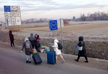 People cross the border from Ukraine into Poland on 27 February 2022 People cross the border from Ukraine into Poland on 27 February 2022