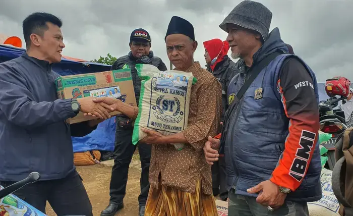 KADIN gives food assistance to people affected by earthquake in Indonesia