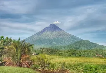 3 ways business supported the Mayon volcano response in the Philippines