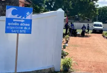 The Asia-Pacific Alliance for Disaster Management Sri Lanka (A-PAD SL) was part of a series of exercises around tsunami preparedness, including an evacuation drill to ensure people knew where safe sites were in their communities. Photo: A-PAD SL