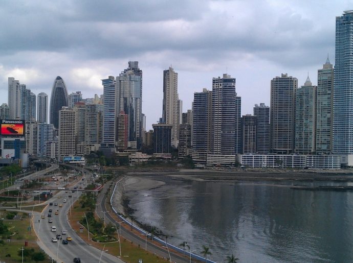 Harnessing the power of business for disaster management in Latin America and the Caribbean / Aprovechar el poder empresarial para la gestión de desastres en América Latina y el Caribe