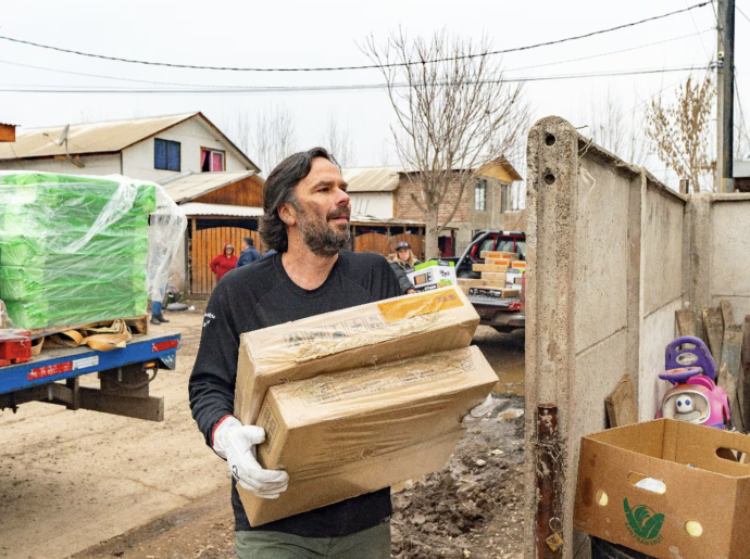 Desafío Levantemos Chile estimates that the reconstruction of homes after the fires may take up to five years (Article in Spanish)