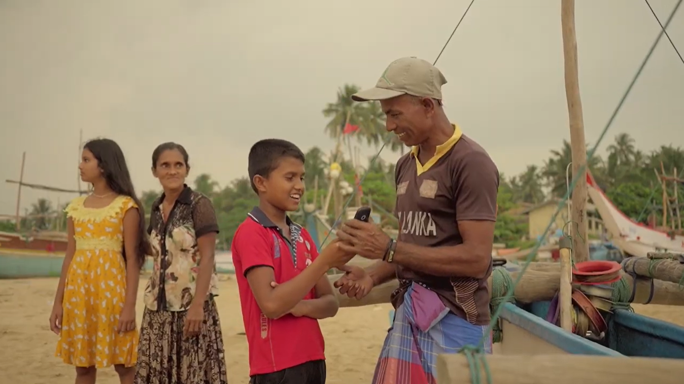 Fishermen in Sri Lanka get early warning alerts through the Sayuru platform, keeping them safe.