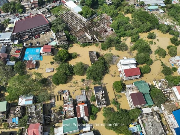 Tuguegarao, Cagayan, was submerged by flooding due to the rising of Cagayan River caused by Tropical Cyclones Toraji/Nika and Usagi/Ofel.