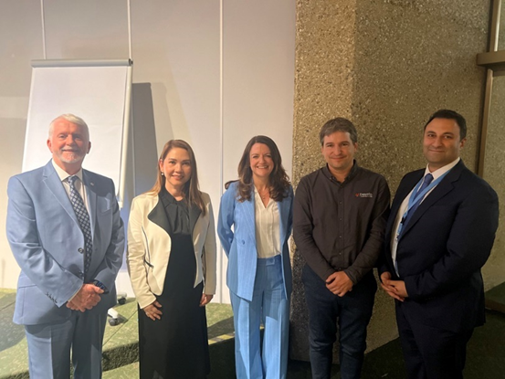Speakers for the “Harnessing the Power of the Private Sector for More Effective Humanitarian Action” session included, from left to right: Kim Melville (DHL Group), Veronica Gabaldon (Philippine Disaster Resilience Foundation), Sarah Hegeveld (Amazon Web Services), Askaan Wolt (Desafio Levantemos Chile), and Kareem Elbayar (CBi). Photo: CBi