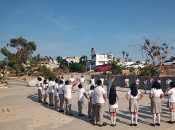 In one of the neighbourhoods of Acapulco affected by Hurricane Otis in 2023, workshops offered by CENACED and AVSI México A.C. focused on mental health, creating safe spaces for participants to recognize emotions, share experiences, and strengthen their capacity to face future crises with greater preparation and cohesion. Photo: AVSI México A.C.